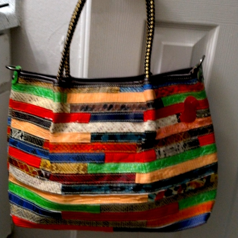 Regular well designed large tote with belt